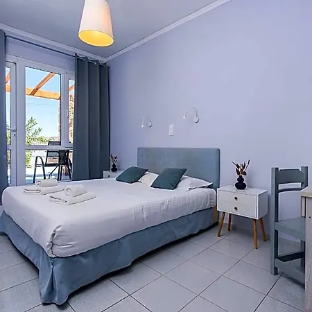 Gin Wellness Hotel Santorini Island